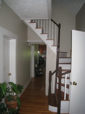 164Willow2hallway.JPG