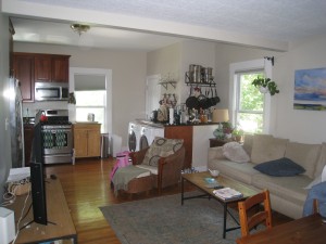 164Willow2kitchen.JPG