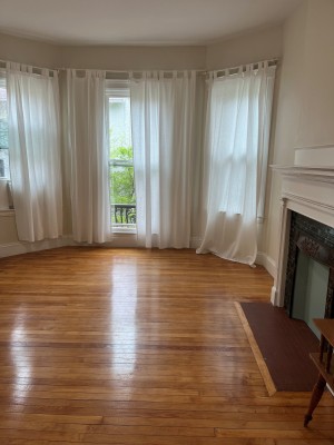 1617MassAve23livingroom.jpg