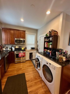164Willow1kitchen.jpg