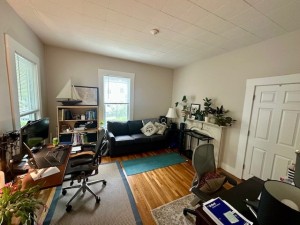 164Willow1living_1.jpg