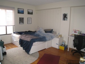280HarvardSt1Bmasterbedroom.JPG