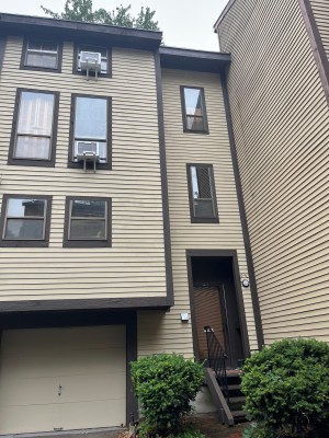 36IrvingSt7exterior.jpg