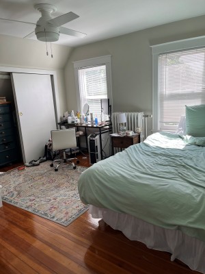 42LowdenAve2bedroom3.jpg