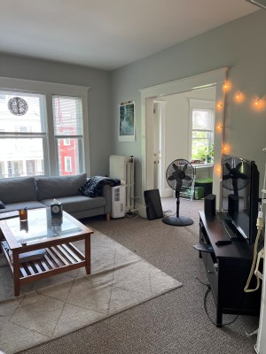 42LowdenAve2livingtostudy.jpg
