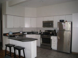 88Hancock2kitchen.jpg