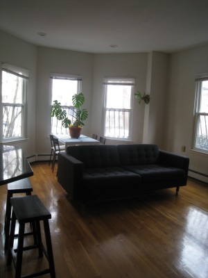 88Hancock2livingroom.jpg