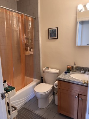 90Elm2bathroom