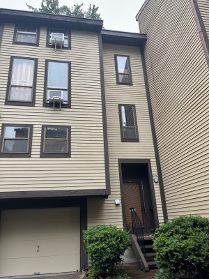 36IrvingSt7exterior.jpg